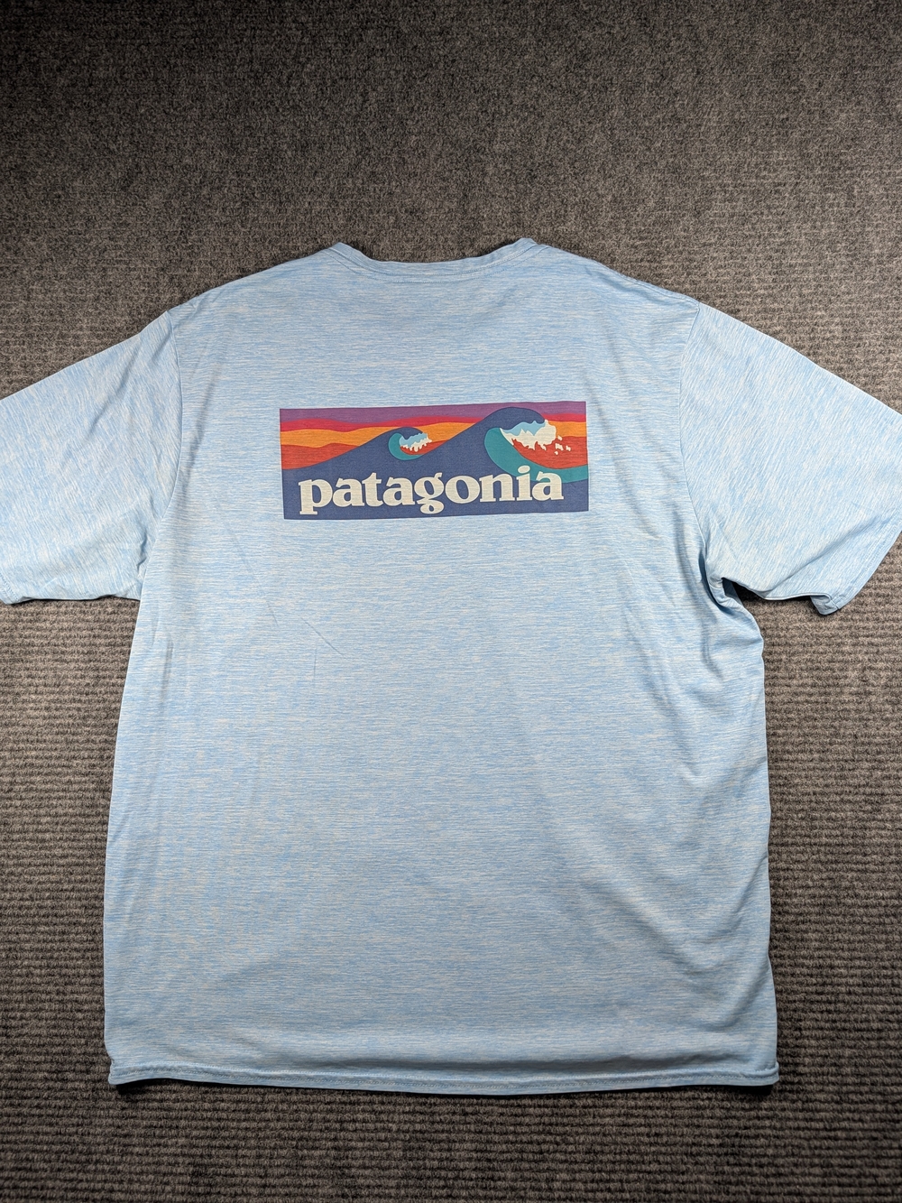 Patagonia Capilene Cool Daily Shirt 50+ UPF Mens Lg Blue Wave Graphic